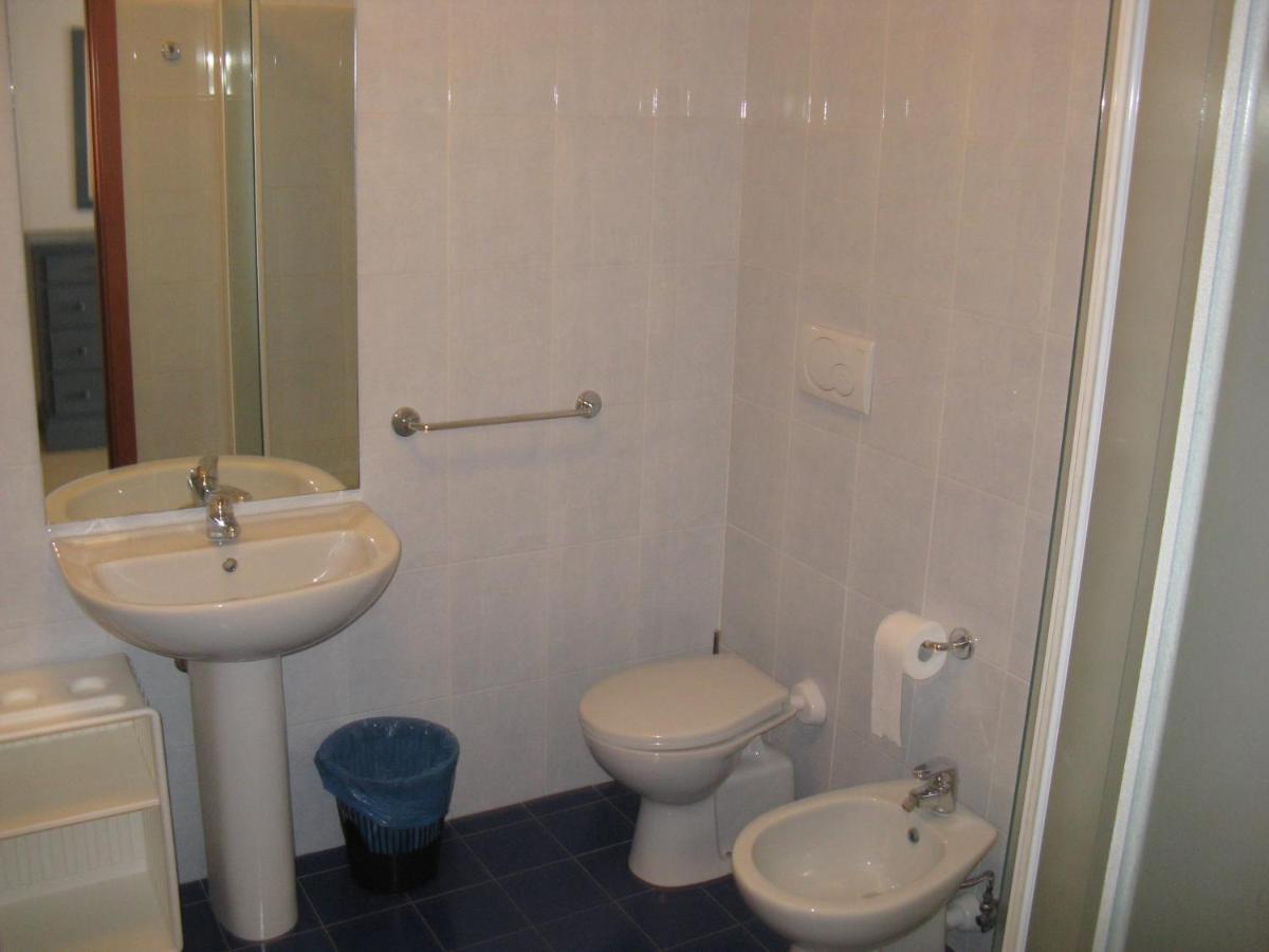 Residence Borgo San Sebastiano Bergeggi Zimmer foto