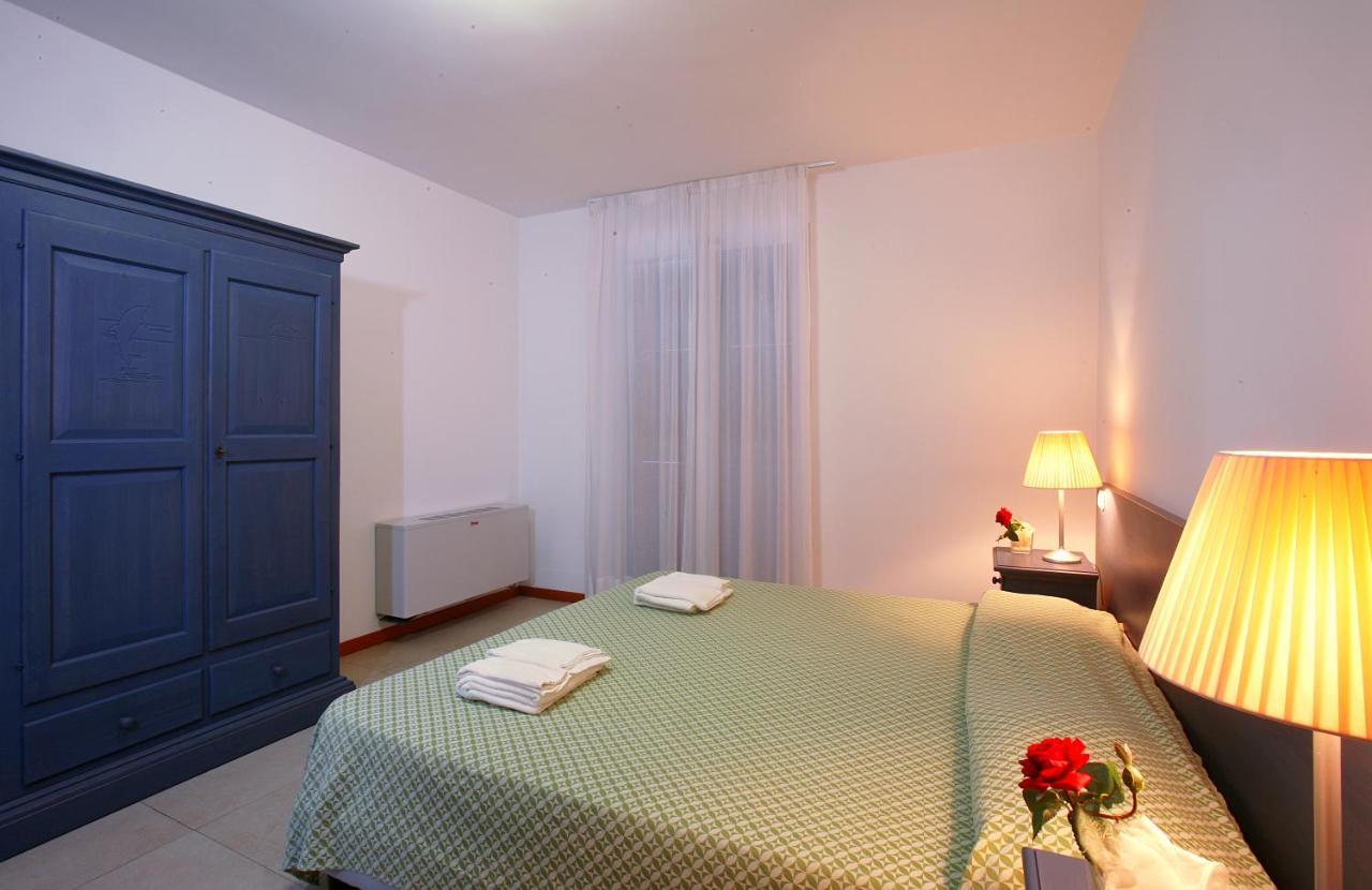 Residence Borgo San Sebastiano Bergeggi Zimmer foto